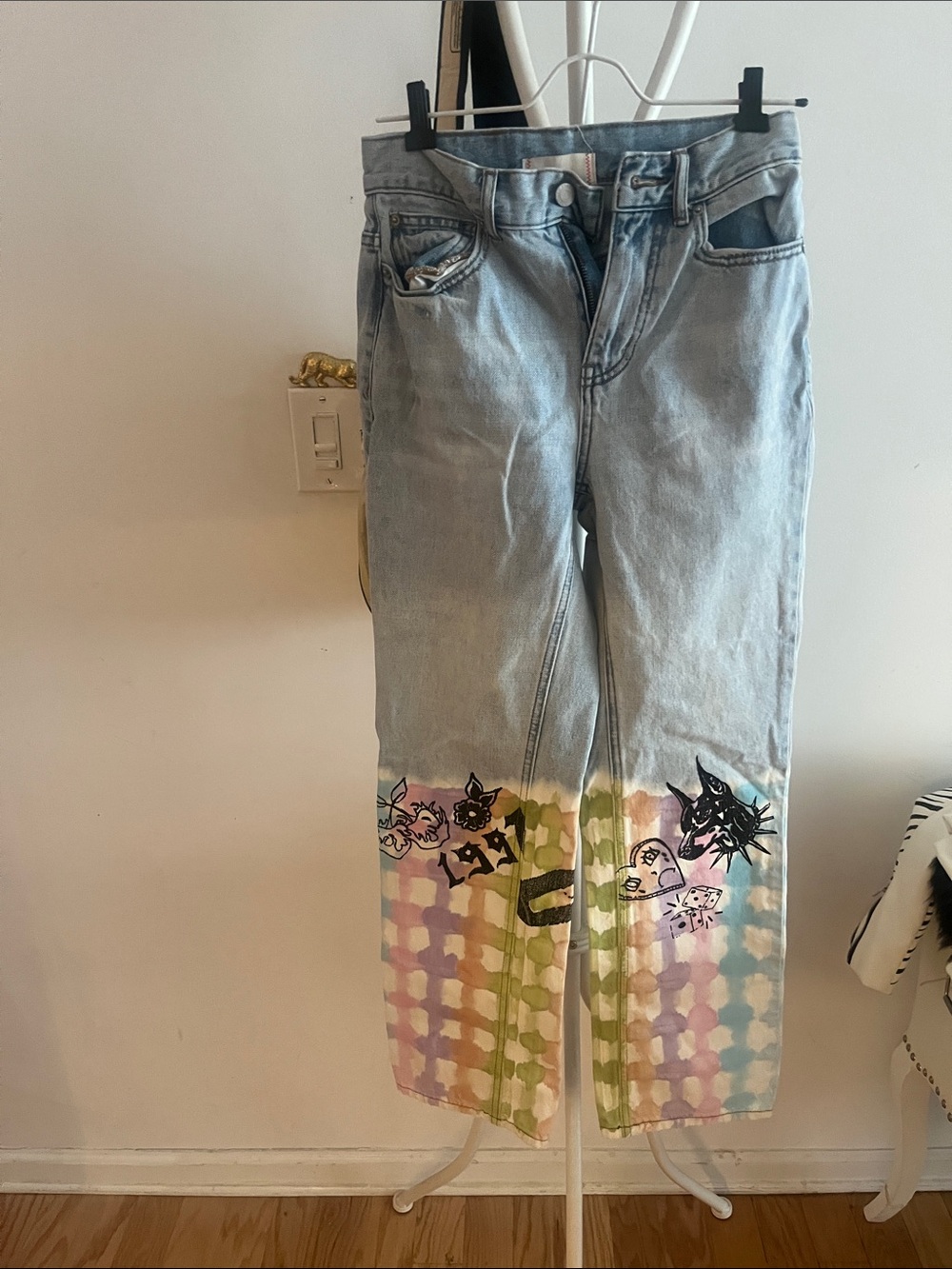 BDG Light Wash Straight-Leg Jeans with Pastel Hem Graphics